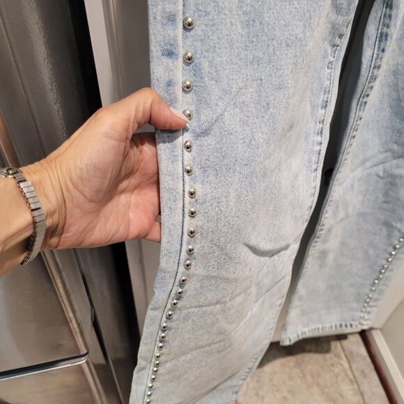 Light Denim High Rise Boot Cut Jeans with Metal Round Ball Design - Picture 5 of 15